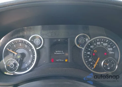 2019 Ram 2500 Tradesman 4X4 6'4 Box z USA, uszkodzony, nr VIN 3C6UR5CJ9KG574479